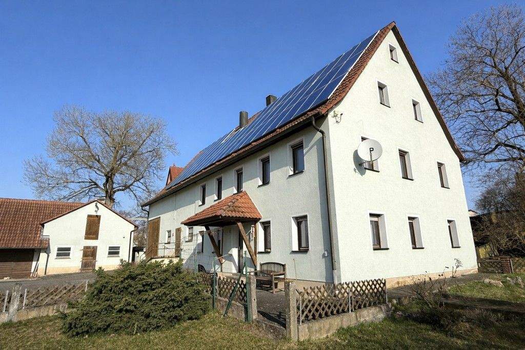 Immobilie in Dietenhofen - Ehemaliges Bauernhaus mit Nebengebäuden - Bild 0