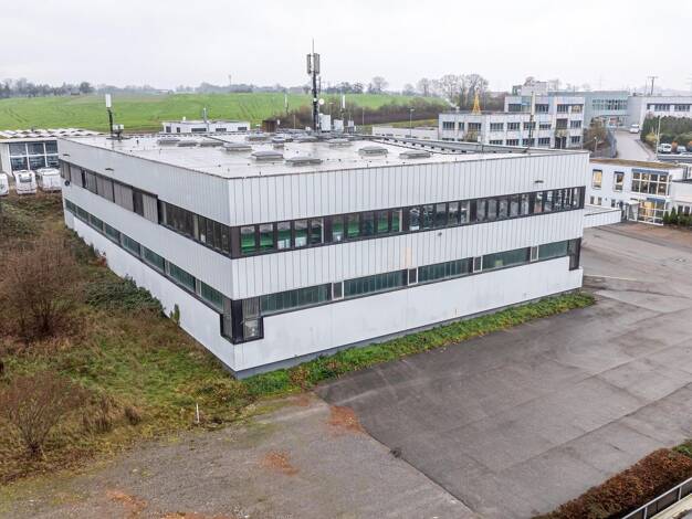Lagerhalle zum Kauf 1.900.000 € 2.117 m² Lagerfläche Waldrems Backnang 71522