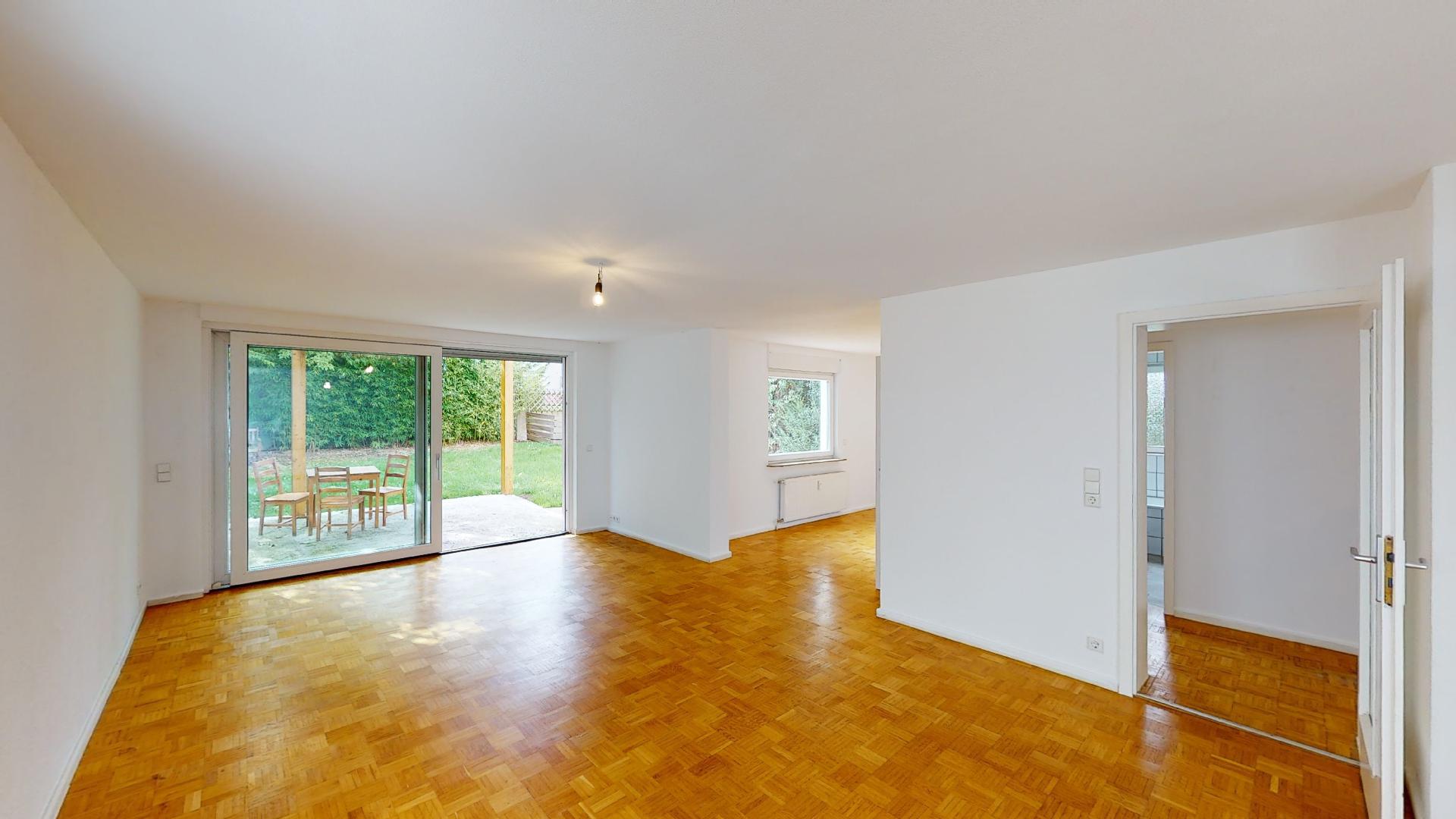 Mehrfamilienhaus zum Kauf 1.250.000 € 11,5 Zimmer 282 m²<br/>Wohnfläche 419 m²<br/>Grundstück Berkheim - Süd Esslingen am Neckar 73734