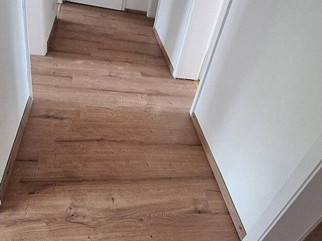 Wohnung zur Miete 850 € 4 Zimmer 95 m² 2. Geschoss Gökerstraße 71 Heppens Wilhelmshaven 26384