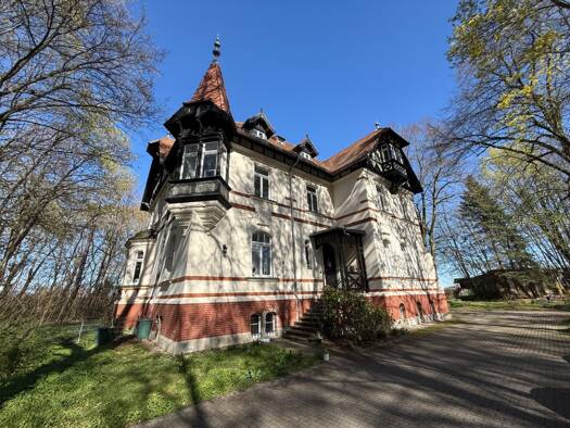 Wohnung zur Miete 755 € 2 Zimmer 75,5 m² 1. Geschoss frei ab 01.05.2026 Gustav-Adolf-Allee 55 Lindenthal Leipzig 04158