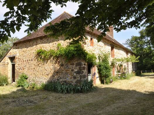 Haus zum Kauf 236.000 € 194 m² 5.791 m² Grundstück Saint-Benoît-du-Sault 36170