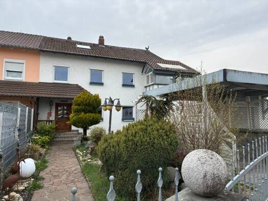 Doppelhaushälfte zum Kauf provisionsfrei 325.000 € 8 Zimmer 185 m² 424 m² Grundstück Pilsting Pilsting 94431