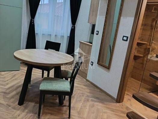 Wohnung zur Miete 700 € 1 Zimmer 25 m² Geschoss 2/2 Opatija - Centar, Opatija Opatija 51410