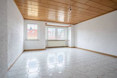 Wohnung zur Miete 950 € 4 Zimmer 100 m² 2. Geschoss Kitzingen Kitzingen 97318