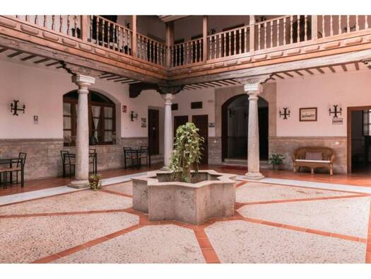 Villa zum Kauf 1.975.000 € 14 Zimmer 1.966 m² 2.077 m² Grundstück >C. María del Rosario > Santa Cruz de Mudela 13730