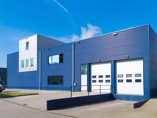 Lagerhalle zur Miete provisionsfrei 4.250 m² Lagerfläche teilbar ab 2.100 m² Olching 82140