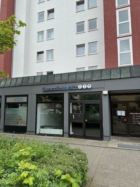 Ladenfläche zum Kauf 179.000 € 121 m²<br/>Verkaufsfläche ab 60 m²<br/>Teilbarkeit Hammerstatt / St. Georgen Bayreuth 95448