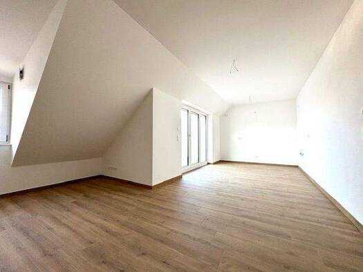 Wohnung zur Miete 1.860 € 4 Zimmer 112,8 m² Nikola Landshut 84034