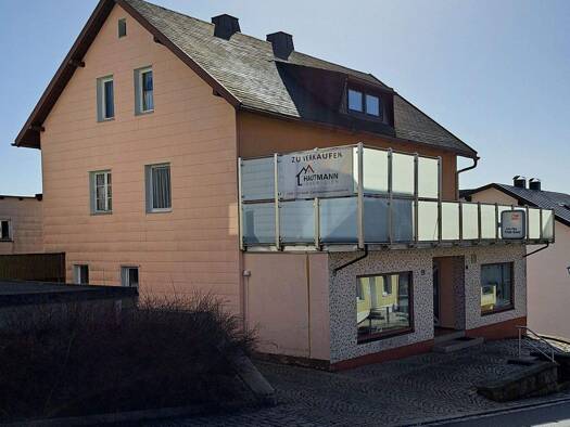 Mehrfamilienhaus zum Kauf 189.000 € 7 Zimmer 140 m² 376 m² Grundstück Hasenbergstraße 14 Fichtelberg 95686