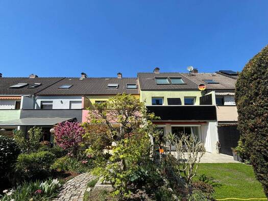 Reihenmittelhaus zum Kauf 579.000 € 5 Zimmer 126 m² 140 m² Grundstück frei ab sofort Mögeldorf Nürnberg 90480