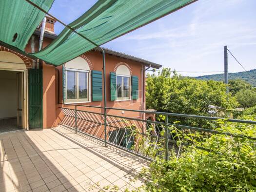 Doppelhaushälfte zum Kauf 520.000 € 4 Zimmer 146 m² 900 m² Grundstück via Poiano Garda 37016