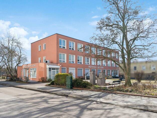 Praxis zum Kauf 245.000 € 6 Zimmer Am Stern Potsdam 14480