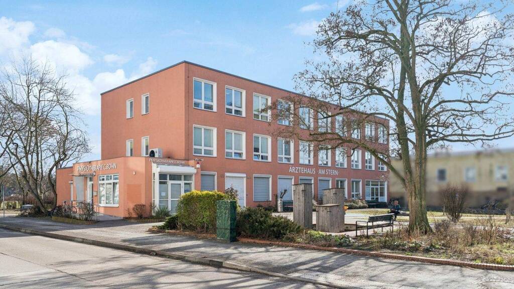 Praxis zum Kauf 245.000 € 6 Zimmer Am Stern Potsdam 14480