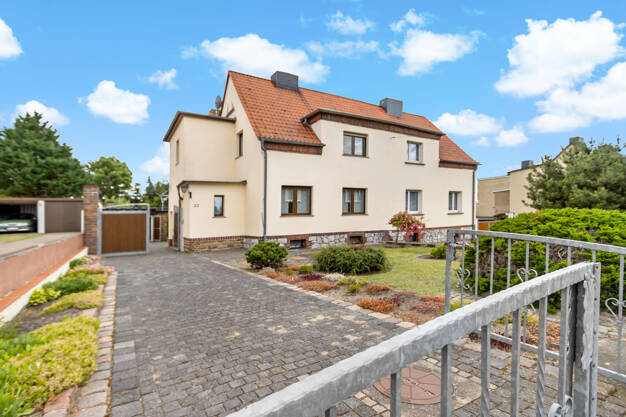 Doppelhaushälfte zum Kauf 169.000 € 5 Zimmer 114 m² 817 m² Grundstück Straße des Friedens 22 Mühlbeck Mühlbeck 06774