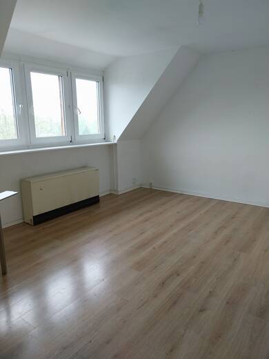 Wohnung zur Miete 440 € 4 Zimmer 84 m² Dachgeschoss frei ab sofort Niedergräfenhain Nr. 78 B Niedergräfenhain Geithain 04643
