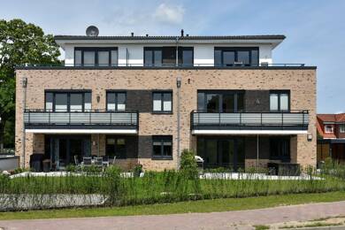 Wohnung zur Miete 1.300 € 2 Zimmer 81,3 m² Geschoss 2/2 frei ab 01.07.2025 Siek Siek 22962