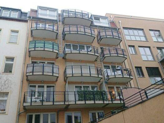 Studio zur Miete 299 € 1 Zimmer 28 m² 5. Geschoss frei ab 15.02.2026 Wilsdruffer Vorstadt/Seevorstadt-West Dresden 01067