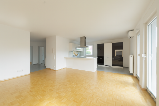 Wohnung zur Miete 1.100 € 3 Zimmer 93 m² Sennfeld 97526