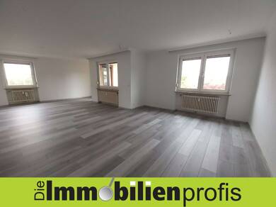 Wohnung zur Miete 795 € 4 Zimmer 104 m² 1. Geschoss Epprechtsteinstraße 2 Moschendorf Hof 95032