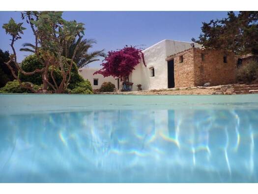 Villa zum Kauf 2.750.000 € 3 Zimmer 169 m² 2.200 m² Grundstück Formentera 07860