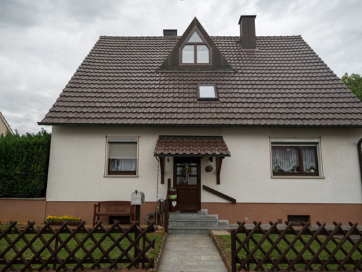 Einfamilienhaus zum Kauf provisionsfrei 320.000 € 7 Zimmer 150 m² 513 m² Grundstück Kolitzheim Kolitzheim 97509