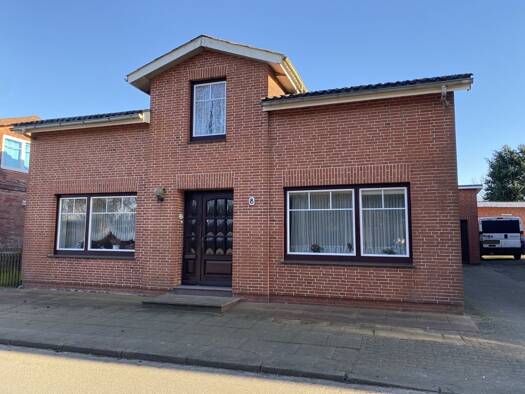 Einfamilienhaus zum Kauf 249.000 € 5 Zimmer 177,5 m² 884 m² Grundstück Lunden 25774