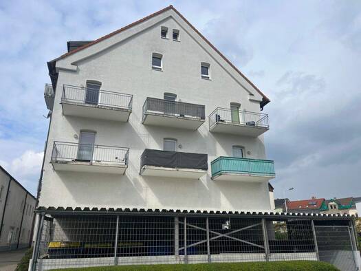 Wohnung zur Miete 250 € 2 Zimmer 51 m² Werdau 08412