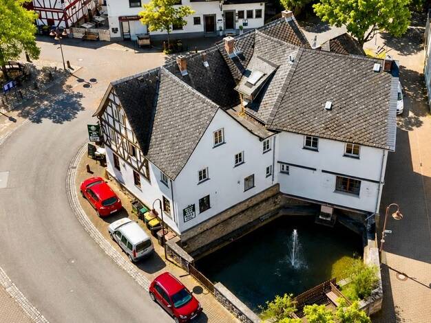 Mehrfamilienhaus zum Kauf 10 Zimmer 400 m² 350 m² Grundstück Steindorf Wetzlar 35579