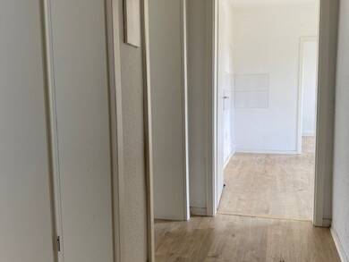 Wohnung zur Miete 539 € 3 Zimmer 85 m² 1. Geschoss frei ab 31.07.2025 Löckestraße 11 Arnsberg Arnsberg 59821