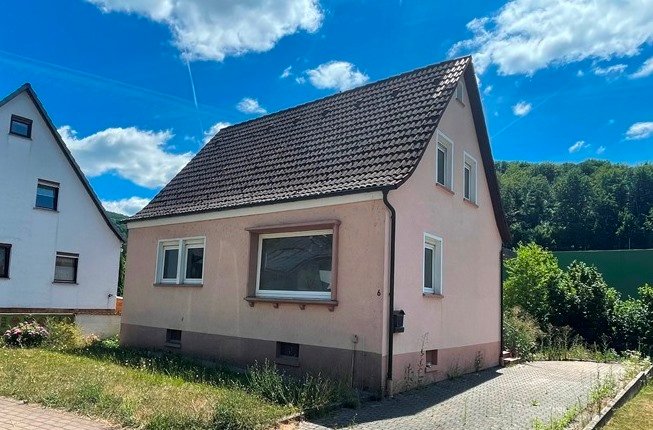 Einfamilienhaus zum Kauf 374.900 € 4 Zimmer 97 m²<br/>Wohnfläche 451 m²<br/>Grundstück Soden Sulzbach am Main 63834