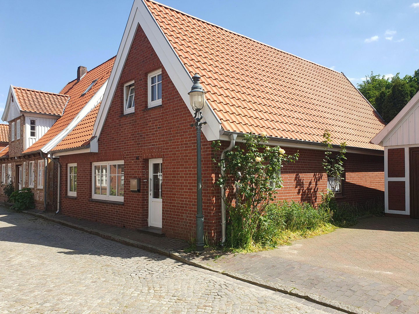 Einfamilienhaus zum Kauf provisionsfrei 180.000 € 5 Zimmer 112 m²<br/>Wohnfläche 310 m²<br/>Grundstück ab sofort<br/>Verfügbarkeit Otterndorf Otterndorf 21762