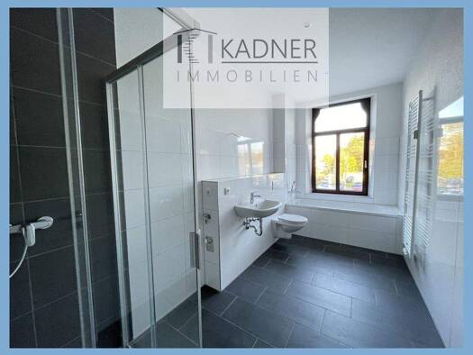 Wohnung zur Miete 421 € 2 Zimmer 62,3 m² 1. Geschoss frei ab 01.02.2026 Südvorstadt Plauen 08527