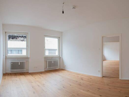 Wohnung zur Miete 1.590 € 3 Zimmer 111 m² 3. Geschoss frei ab sofort Mitte Stuttgart 70190