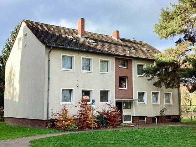 Wohnung zur Miete 541 € 1 Zimmer 61,6 m² frei ab 13.12.2025 Mozartstr. 4 Seelze 30926