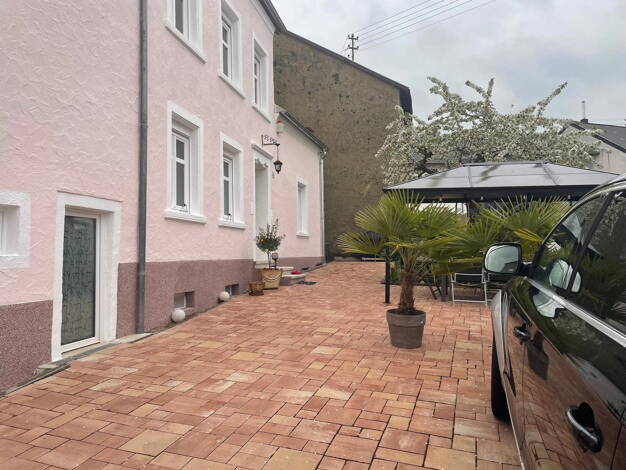 Bauernhaus zum Kauf provisionsfrei 329.000 € 8 Zimmer 180 m² 500 m² Grundstück Schmelz 66839