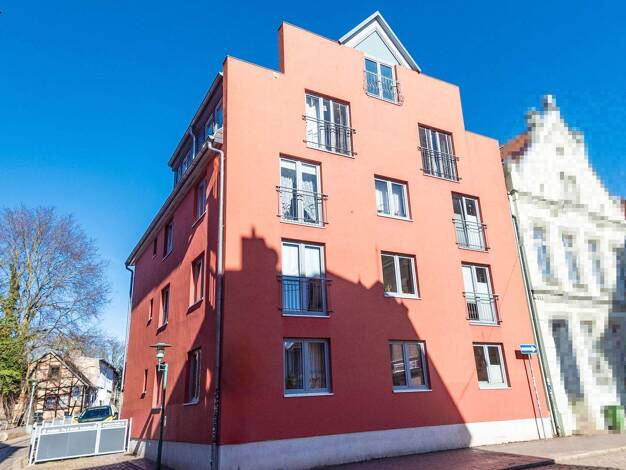 Mehrfamilienhaus zum Kauf als Kapitalanlage geeignet 650.000 € 19 Zimmer 454,5 m² 402 m² Grundstück Güstrow Güstrow 18273