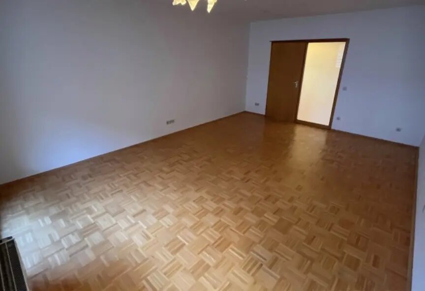 Wohnung zur Miete 700 € 3 Zimmer 79 m²<br/>Wohnfläche ab sofort<br/>Verfügbarkeit Wiedstraße Moers - Mitte Moers 47441