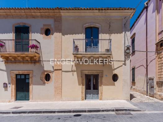 Stadthaus zum Kauf 430.000 € 3 Zimmer 180 m² Via Sergio Sallicano 66 Noto 96017