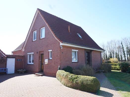 Einfamilienhaus zum Kauf 196.000 € 6 Zimmer 112 m² 1.611 m² Grundstück Leezdorf 26529