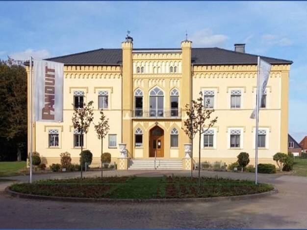 Schloss zum Kauf provisionsfrei 845.000 € 25 Zimmer 655 m² 865 m² Grundstück Lindenstr. 18 Brahlstorf Brahlstorf 19273