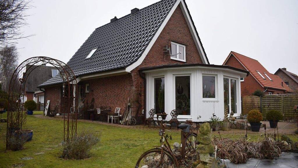 Einfamilienhaus zum Kauf 249.000 € 4 Zimmer 105 m² 999 m² Grundstück Ebüll Bordelum 25852