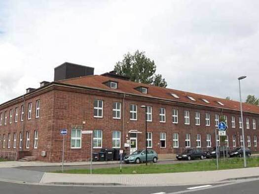 Laden zur Miete provisionsfrei 5,35 € 3 Zimmer 112 m² Verkaufsfläche Verwaltungsring 4 Espenhain Rötha 04571
