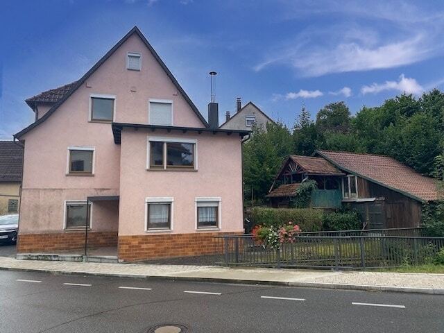 Mehrfamilienhaus zum Kauf 280.000 € 13 Zimmer 272 m²<br/>Wohnfläche 589 m²<br/>Grundstück Spiegelberg Spiegelberg 71579