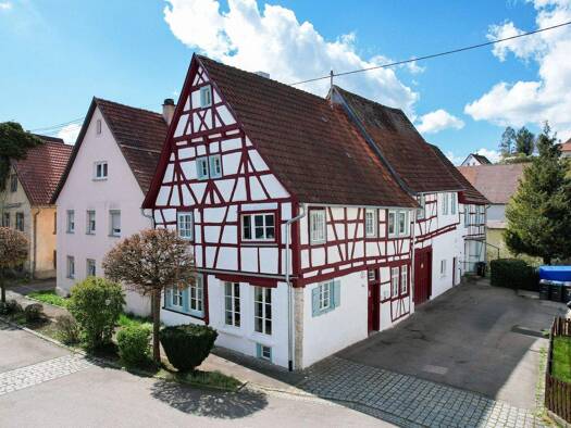 Mehrfamilienhaus zum Kauf 169.500 € 9 Zimmer 190 m² 381 m² Grundstück Gammertingen 72501