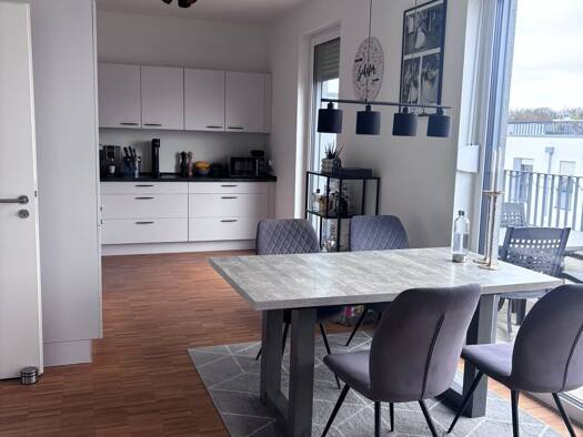 Penthouse zur Miete 1.310 € 3 Zimmer 86,9 m² Geschoss 2/3 frei ab 01.06.2026 Düsseltal Düsseldorf 40627