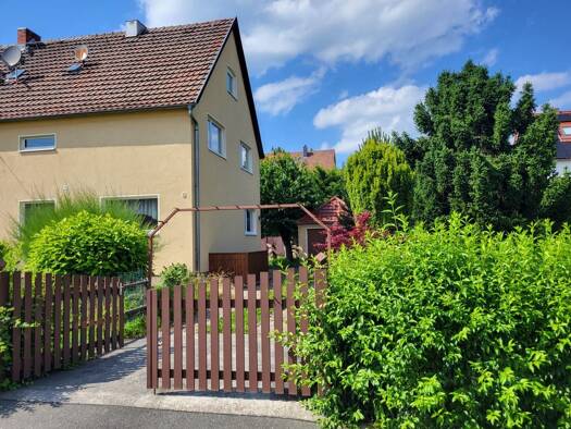 Doppelhaushälfte zum Kauf 345.000 € 4 Zimmer 100 m² 615 m² Grundstück Winzerla Jena 07745