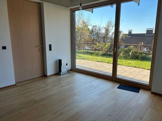 Terrassenwohnung zur Miete 550 € 2,5 Zimmer 45 m² Geschoss -1/3 frei ab 01.02.2026 Stühlingen 79780