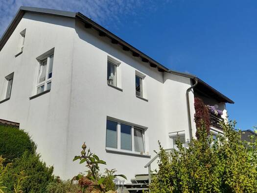 Mehrfamilienhaus zum Kauf provisionsfrei 385.000 € 9 Zimmer 146 m² 816 m² Grundstück frei ab sofort Konradsreuth Konradsreuth 95176