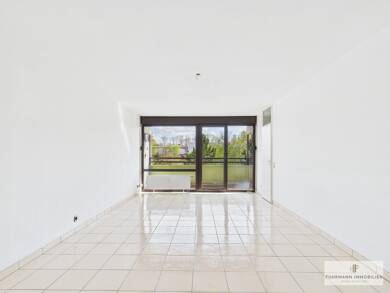 Wohnung zum Kauf 129.000 € 3 Zimmer 92,3 m² 8. Geschoss Im Altseiterstal 6 Innenstadt Neunkirchen/Saar 66538